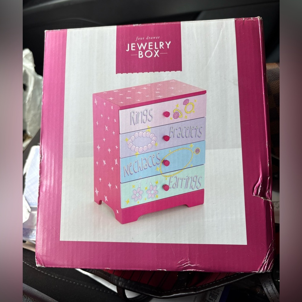 NIB Jewelry Box Pink